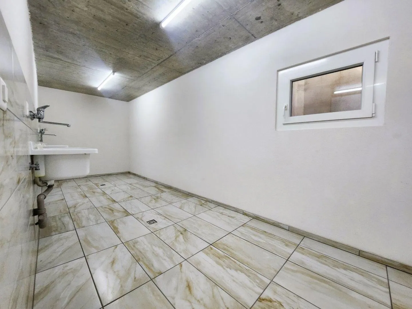 4.5-Zimmer-Wohnung in Zweifamilienhaus - Foto 12 von 13