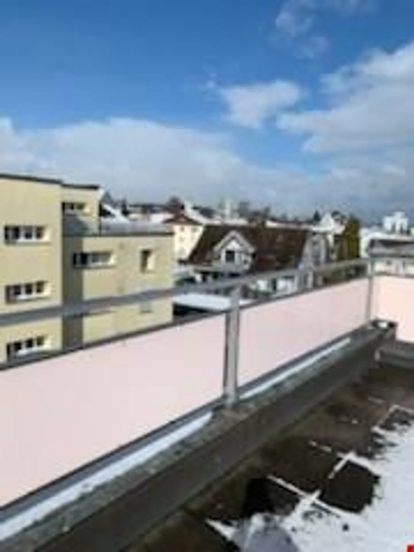 Ottimo appartamento di 1,5 stanze con grande terrazza sul tetto - Foto 8 di 8