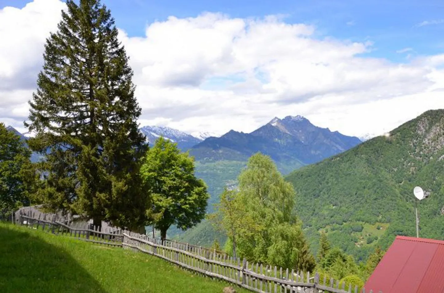 Rustico di 3 loc. immerso nella natura molto soleggiata con bella vista panoramica - Foto 18 di 32