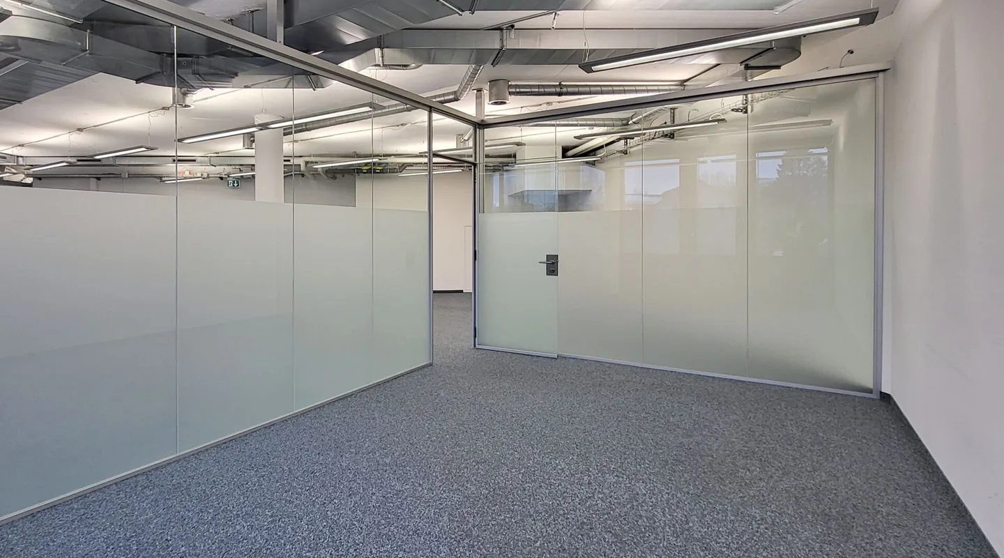 Espace commercial/bureau refroidi et développé avec infrastructure - Photo 4 sur 12