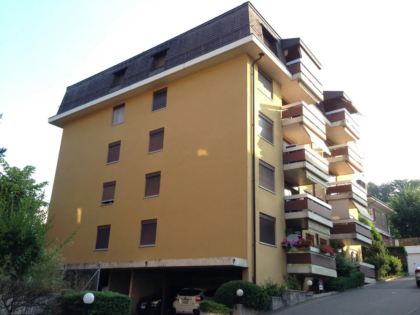 Außenparkplatz verfügbar in Lausanne - Foto 1 von 1