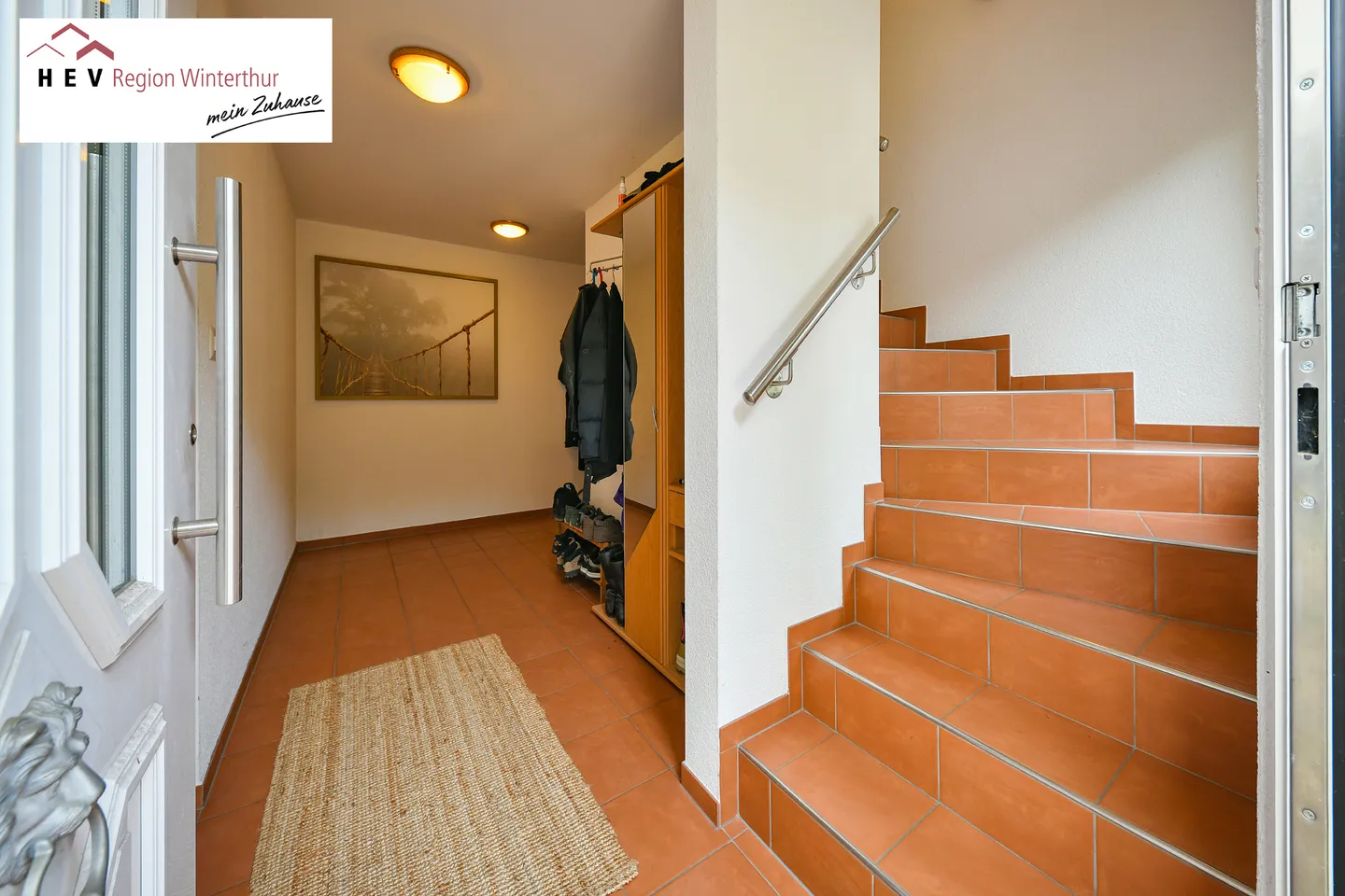 Single house for sale - Photo 1 of 10