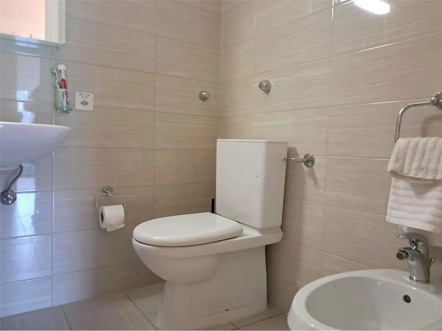 Lugano: 2.5-room apartment with balcony - Photo 8 of 13