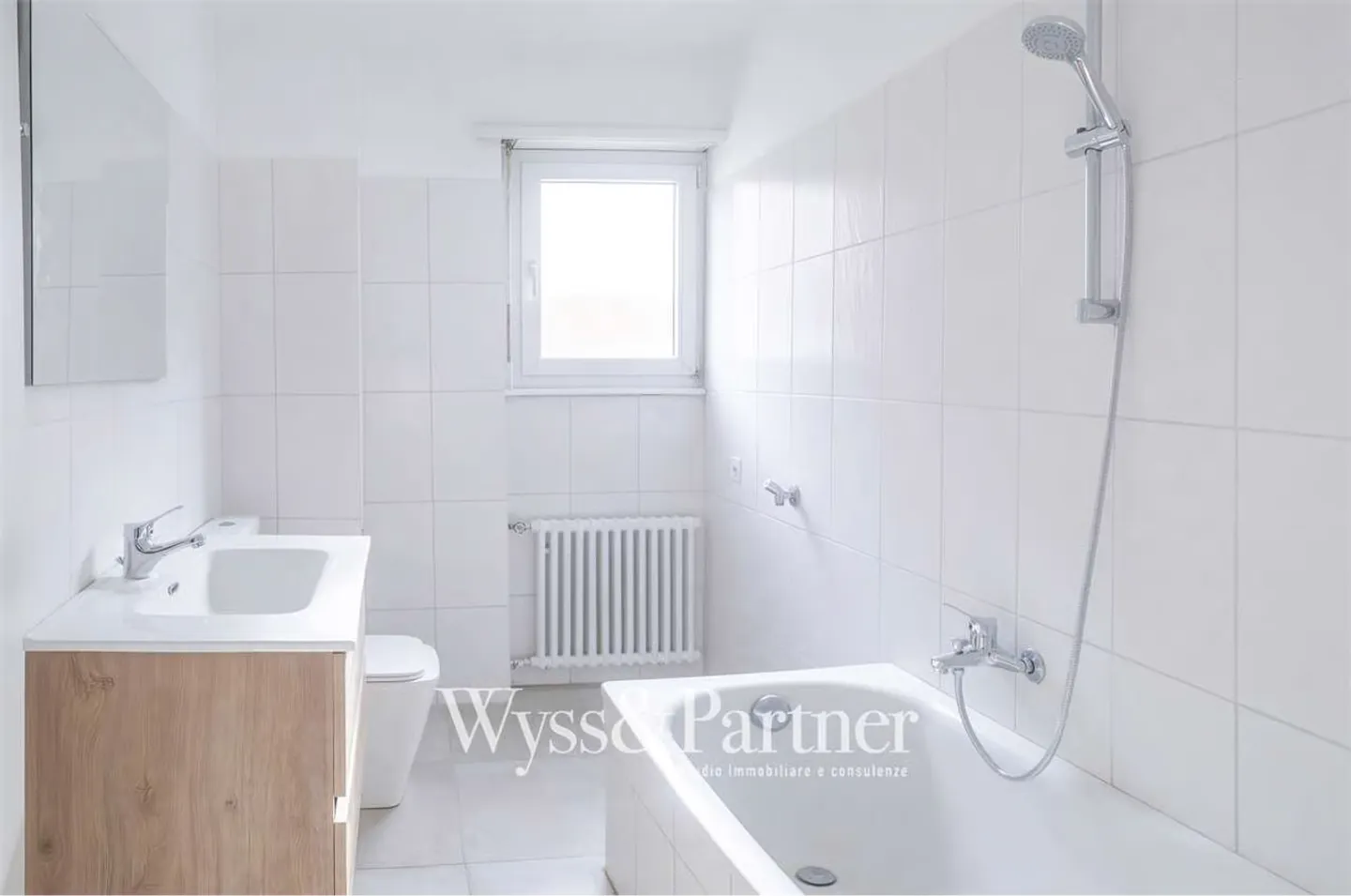 Completely renovated 3.5-room apartment in a quiet area - Photo 6 of 9