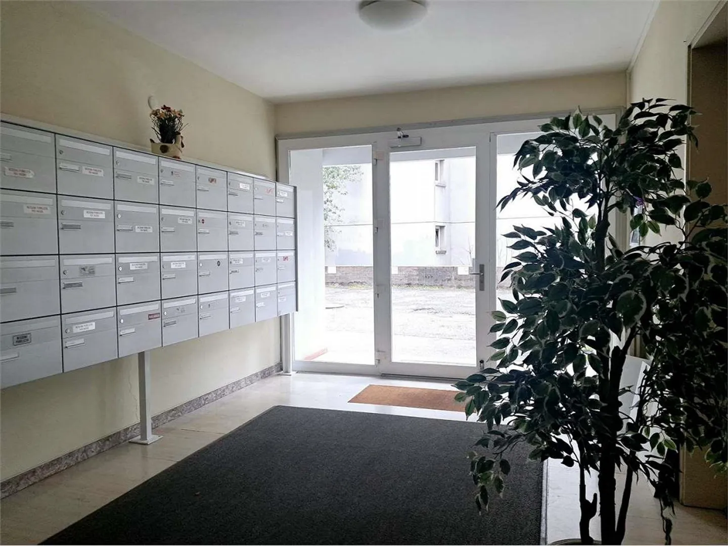 Lugano: 2.5-room apartment with balcony - Photo 11 of 13