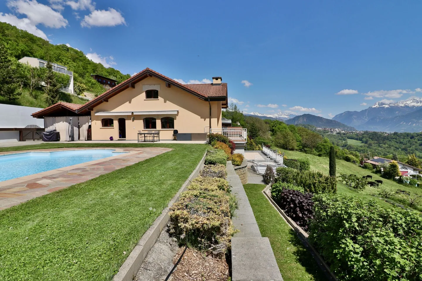 Villa avec piscine et vue panoramique - Photo 10 sur 13