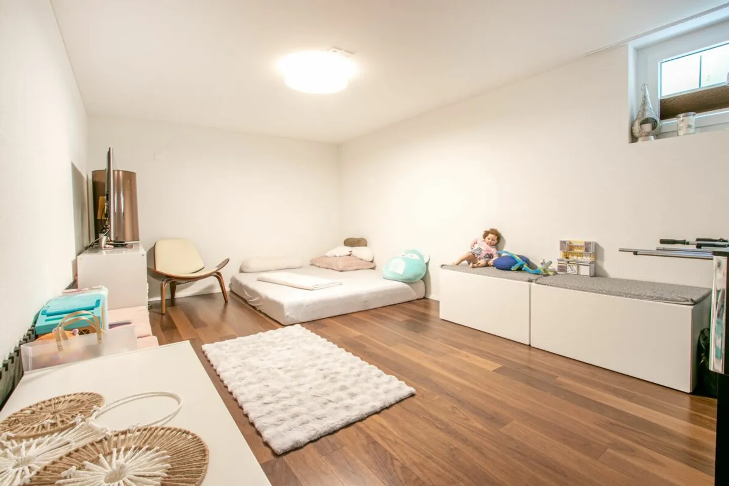 Maison individuelle exclusive de 5,5 pièces avec piscine et vue imprenable - Photo 16 sur 24