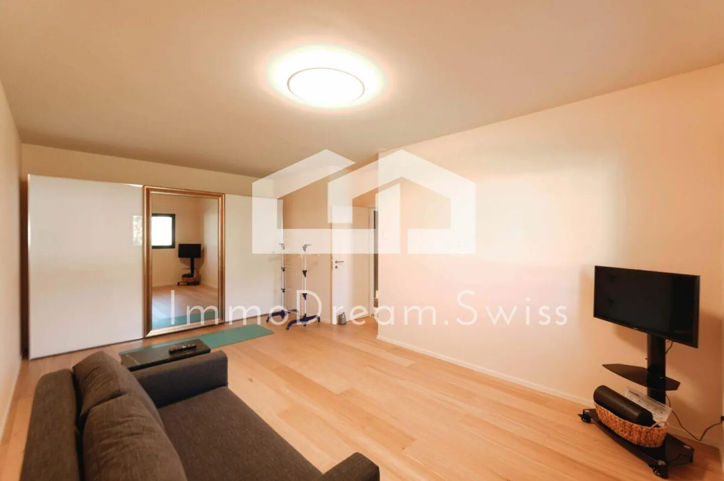 5 ½ Zi. Eigentumswohnung, an Top privilegierter Lage: «Nichtalltägliche, moderne Residenz» - Foto 8 von 11