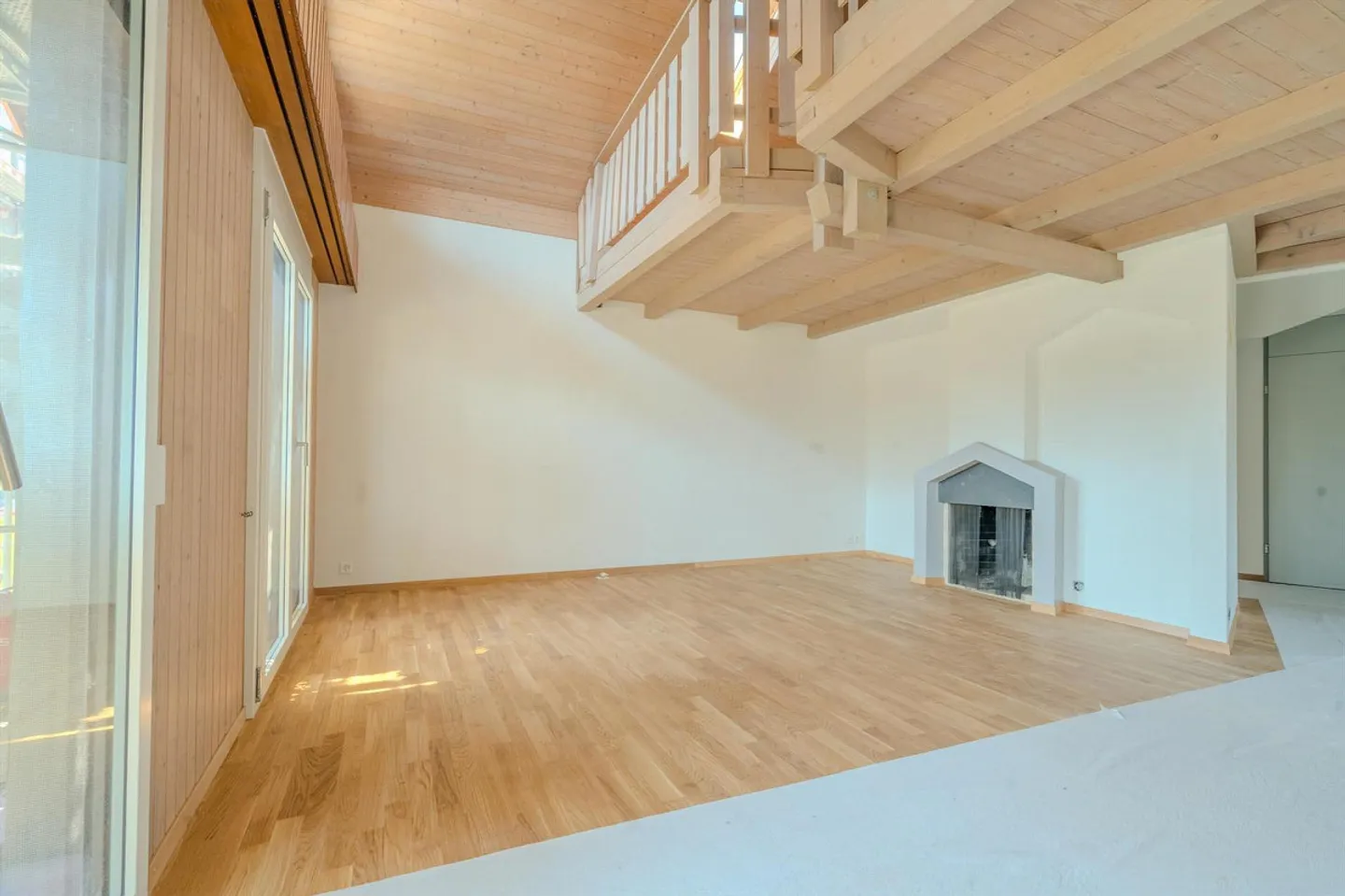 Modernisierte 5.5-Zimmerdachwohnung in Sarnen - Foto 1 von 11
