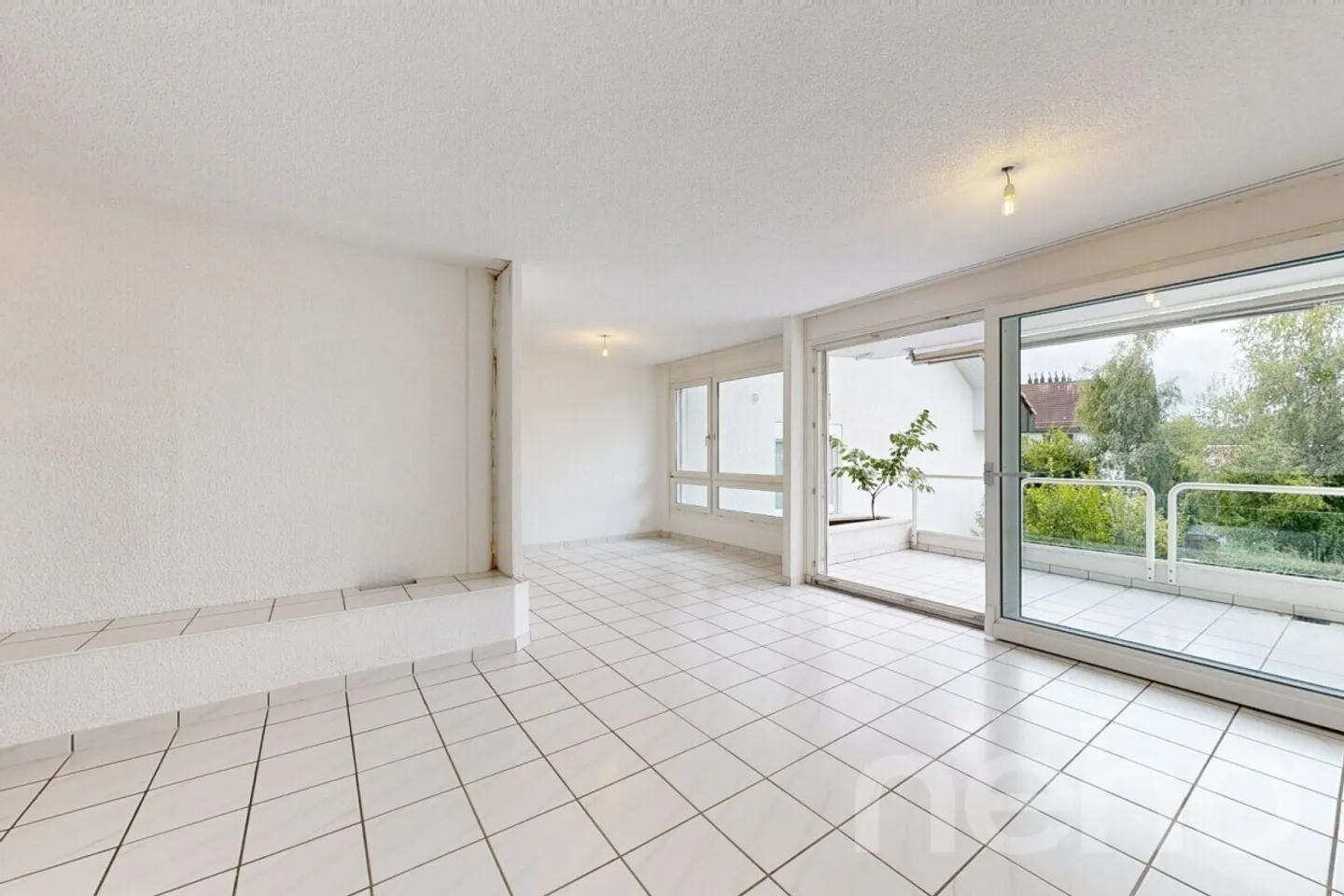 Appartamento luminoso di 4,5 stanze a Oberglatt - Foto 1 di 12