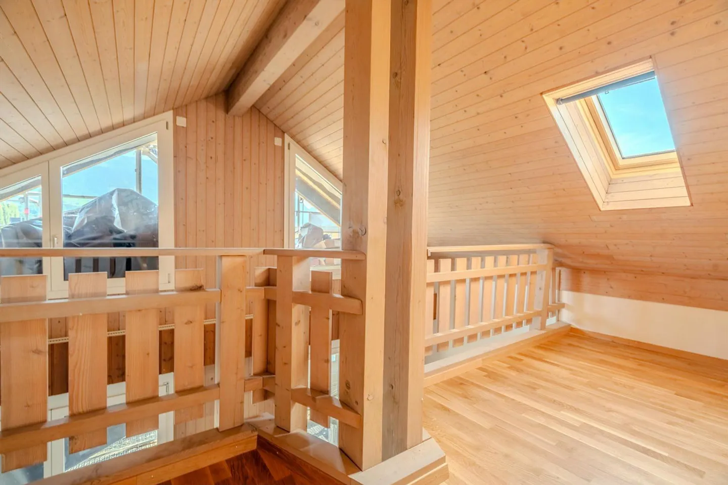 Modernisierte 5.5-Zimmerdachwohnung in Sarnen - Foto 5 von 11