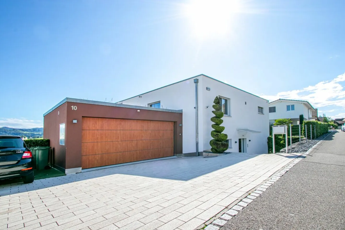 Maison individuelle exclusive de 5,5 pièces avec piscine et vue imprenable - Photo 23 sur 24