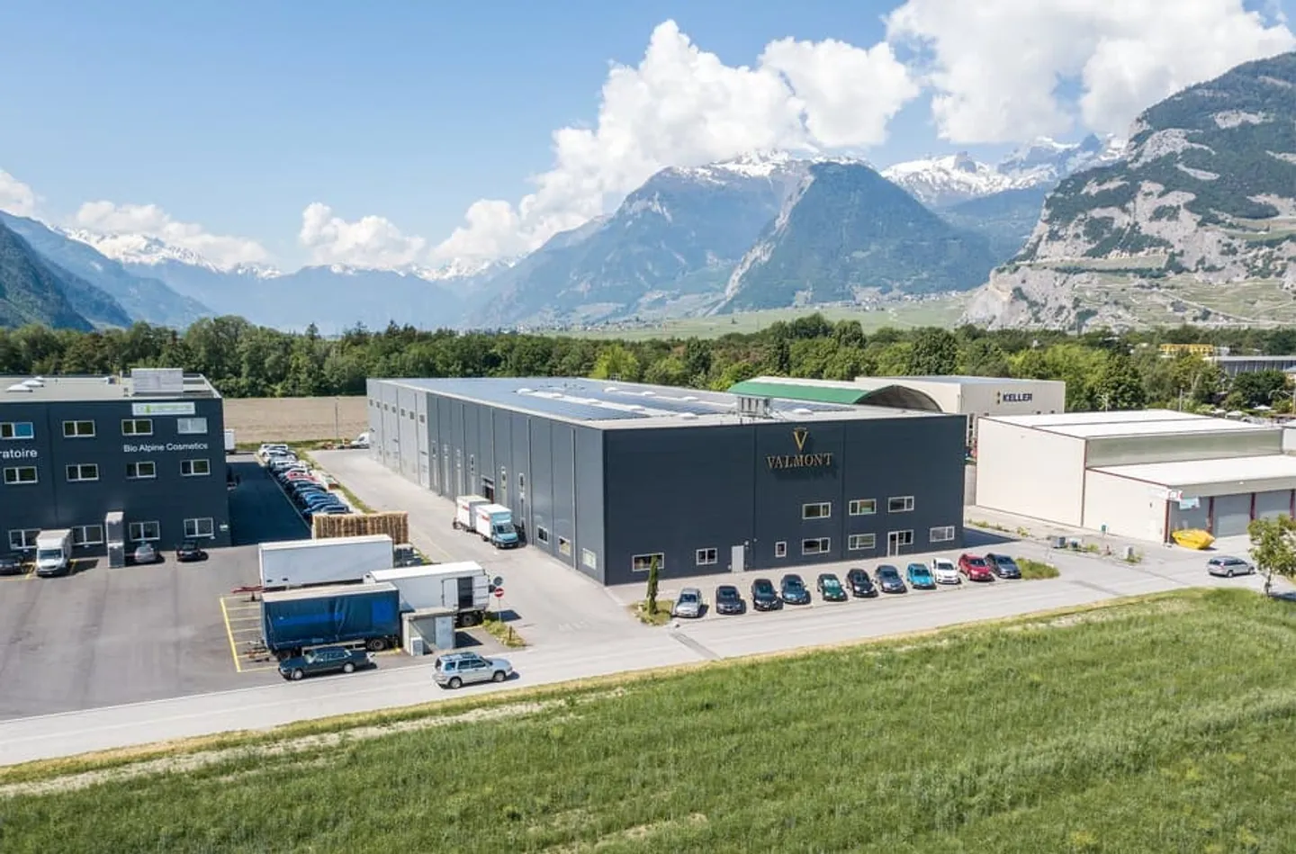 Imposante Industrieanlage in Vétroz - Foto 2 von 3