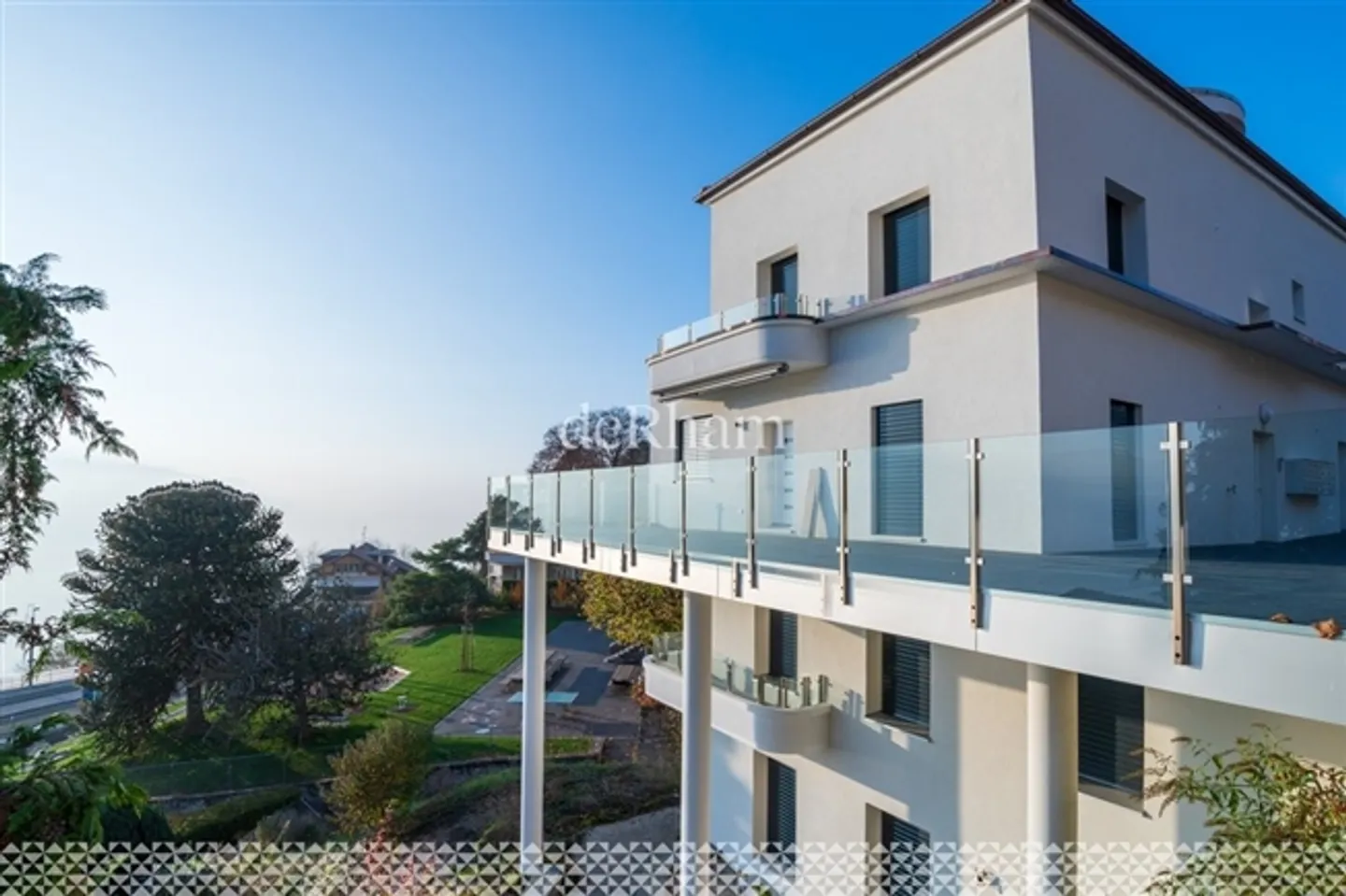 Magnifico appartamento con una camera al 1° piano - Foto 1 di 8