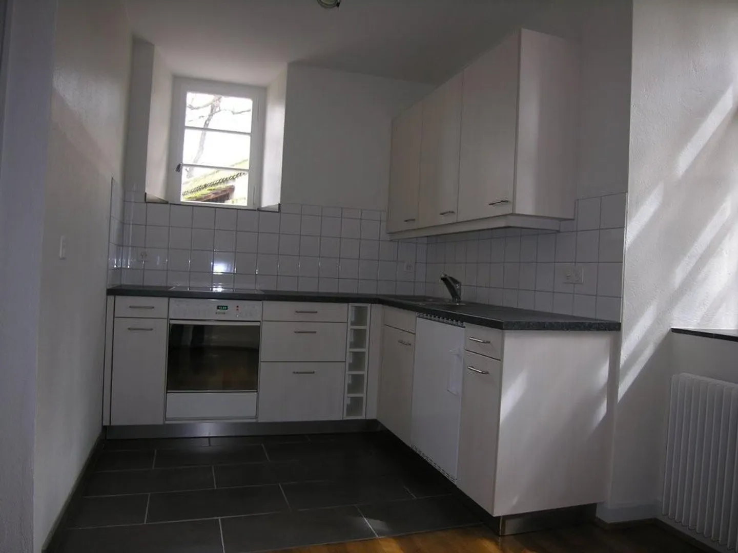 Beautiful 1-room apartment right by Joggeli - Photo 4 of 9