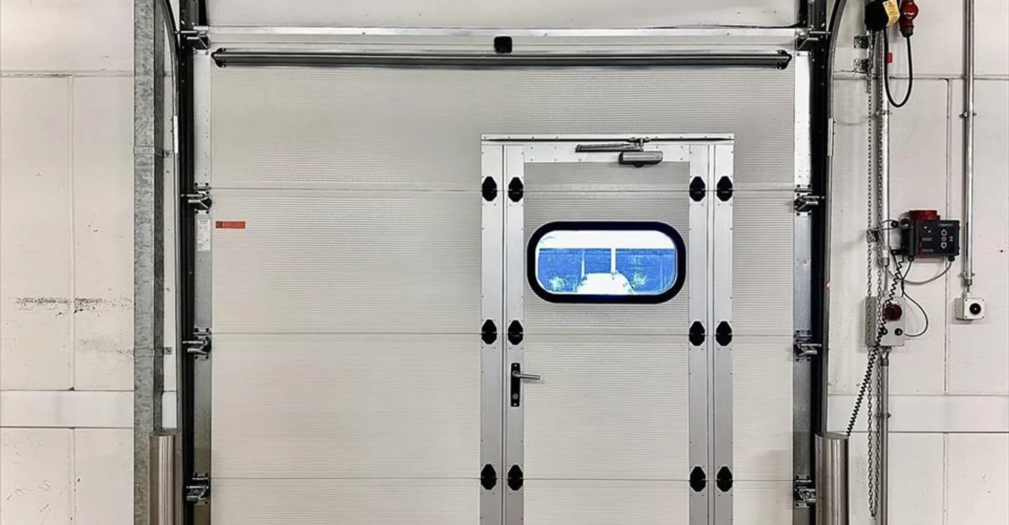 Mischgenutztes Gebäude mieten - Foto 1 von 4