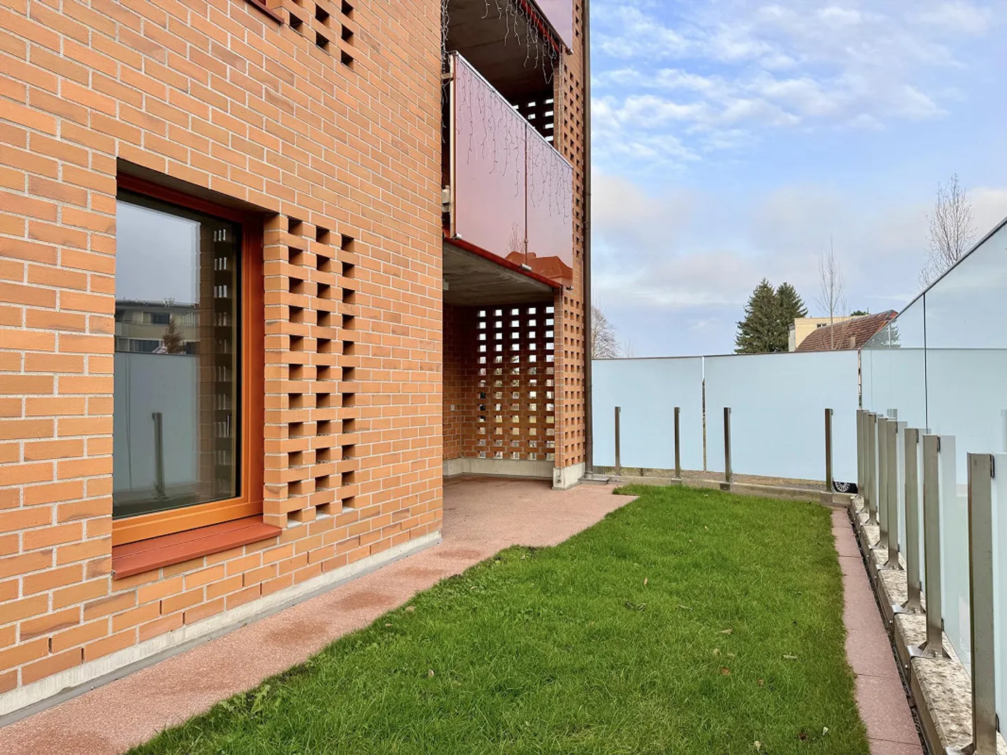 Modern 4.5 room apartment with terrace - Photo 14 of 15