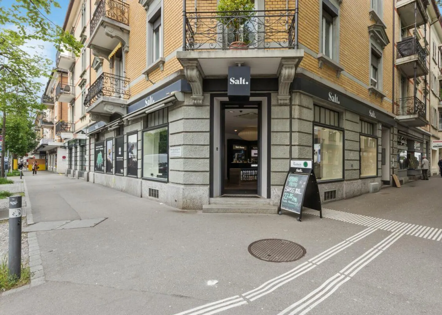 Attractive Retail Space in Prime Location in Oerlikon - Photo 8 of 10