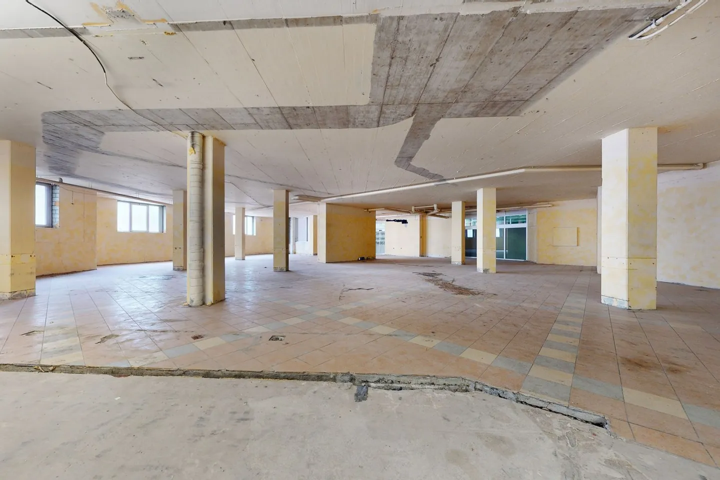 Work in the best location - Photo 2 of 3