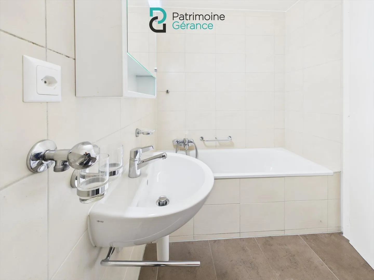 Appartement avec 3,5 pièces et balcon rénové - Photo 10 sur 13