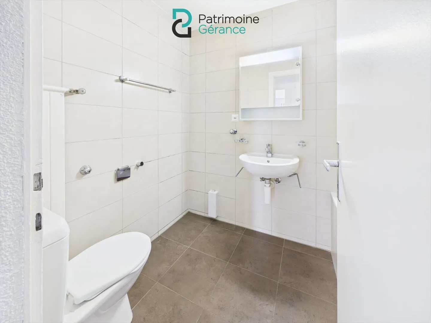 Appartement avec 3,5 pièces et balcon rénové - Photo 11 sur 13