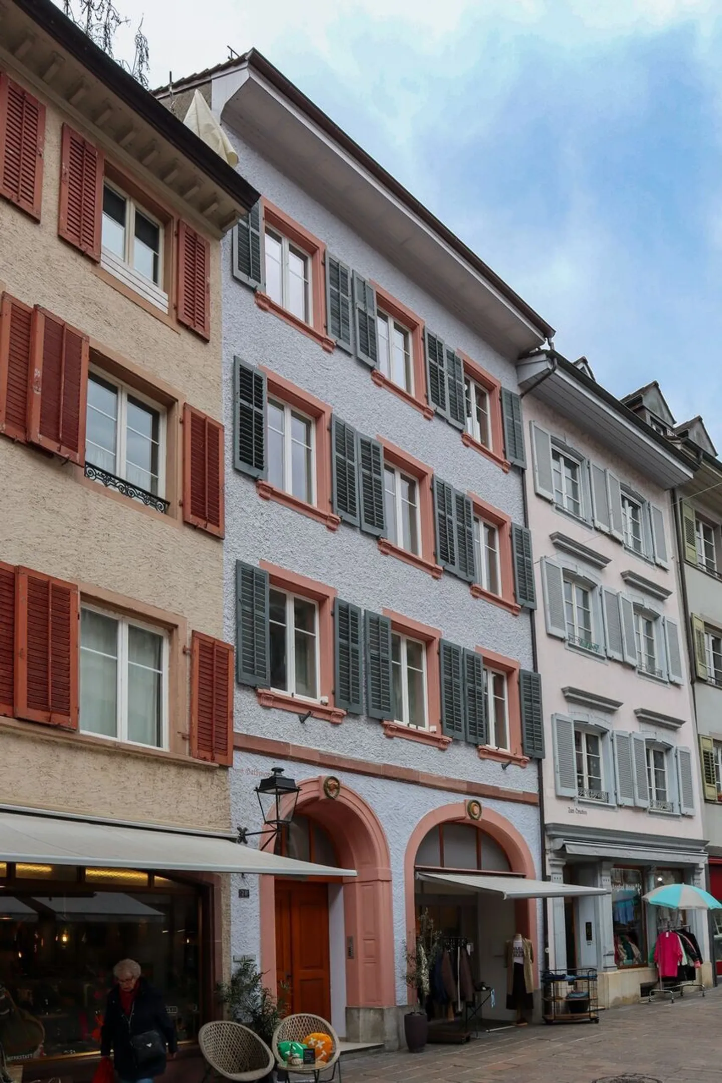 Charming Apartment with River View - Photo 2 of 13