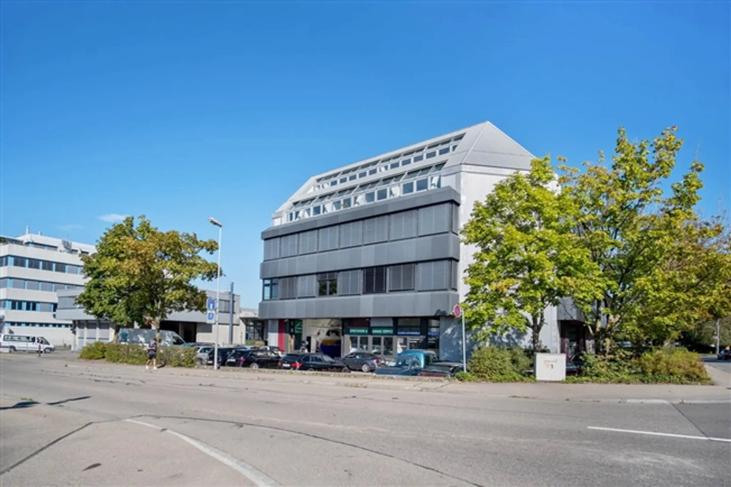 Geräumige Gewerbefläche in Oberglatt - Foto 7 von 8