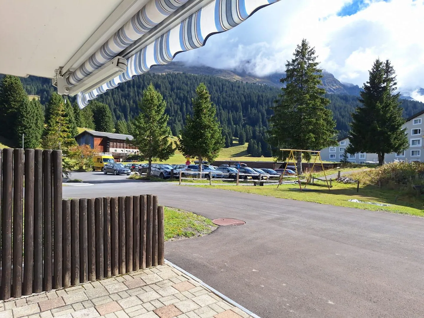 Appartamento al piano terra di 2,5 stanze in posizione soleggiata a Valbella/Lenzerheide - Foto 11 di 12