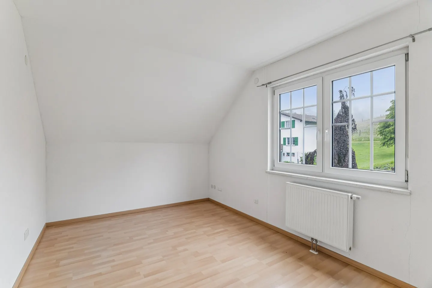 Charming Family Home in Hägendorf - Photo 7 of 13