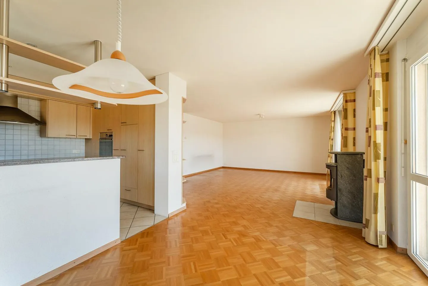 Spacious home with room for your own ideas - Photo 5 of 12