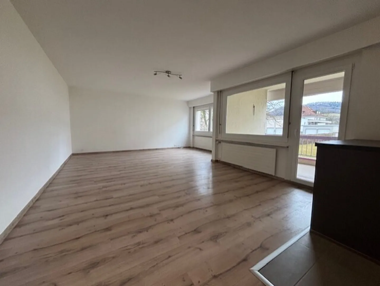 In Fontaine-Allée 2, app. 4,5 Zimmer - Foto 2 von 11