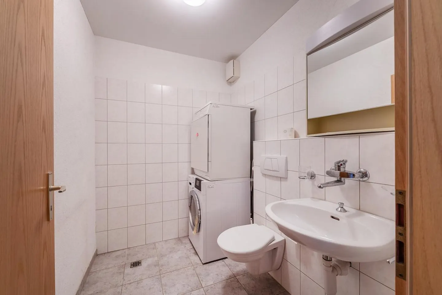 Spacious home with room for your own ideas - Photo 8 of 12