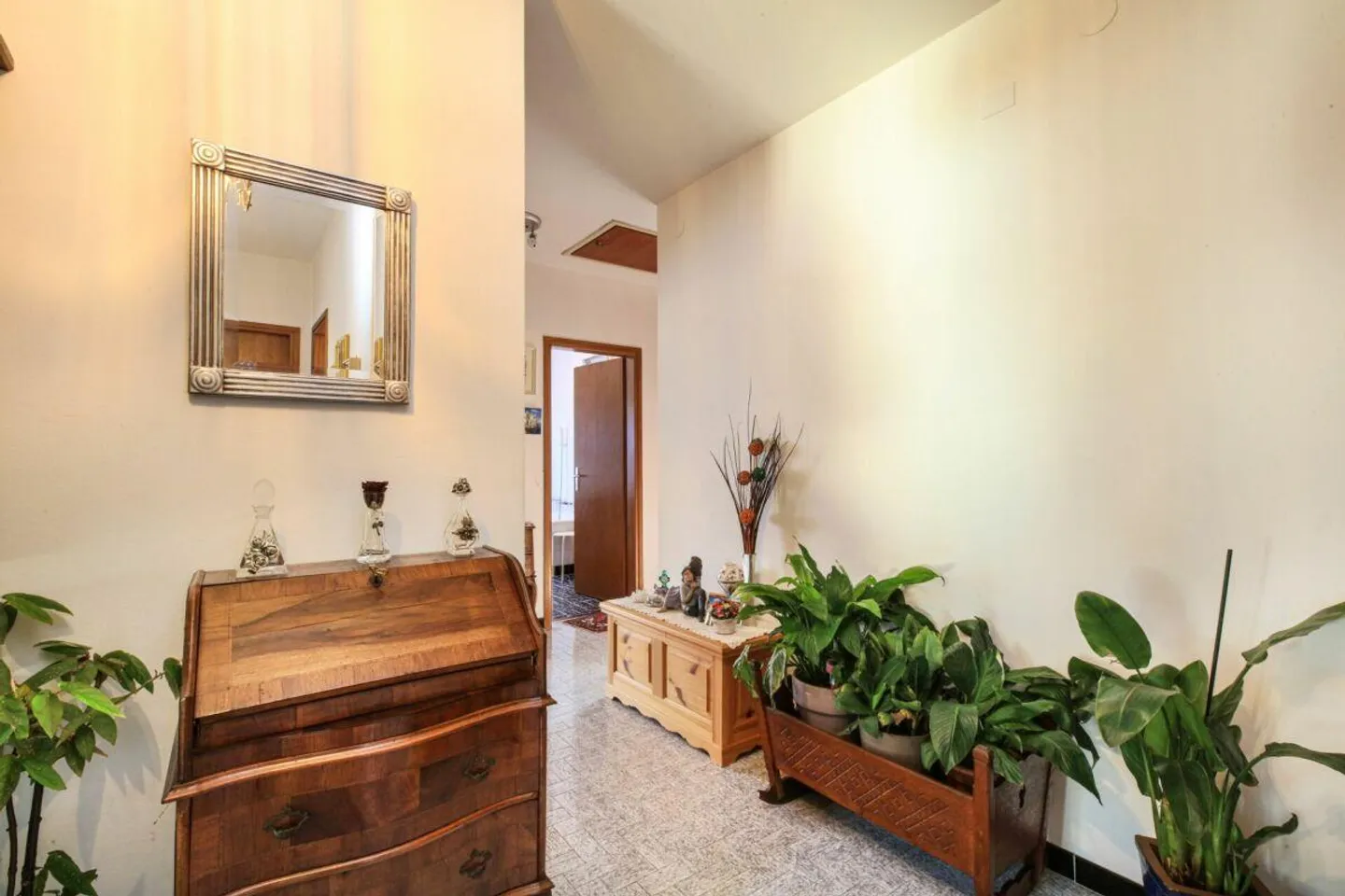 ROVEREDO - Casa da ristrutturare con terreno edificabile - Foto 11 di 17