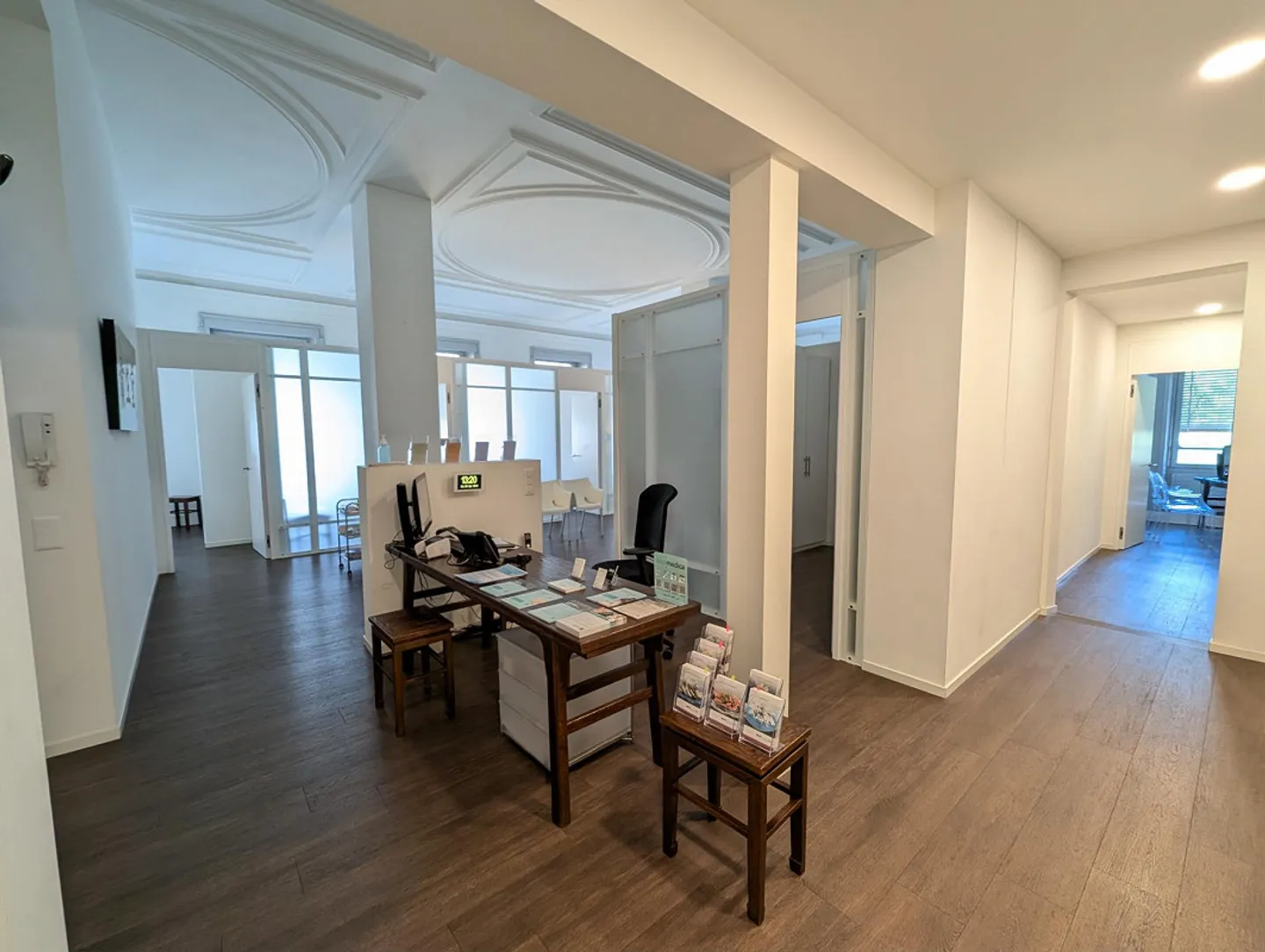 Espace de pratique/bureau charmant au cœur de Bâle - Photo 2 sur 14