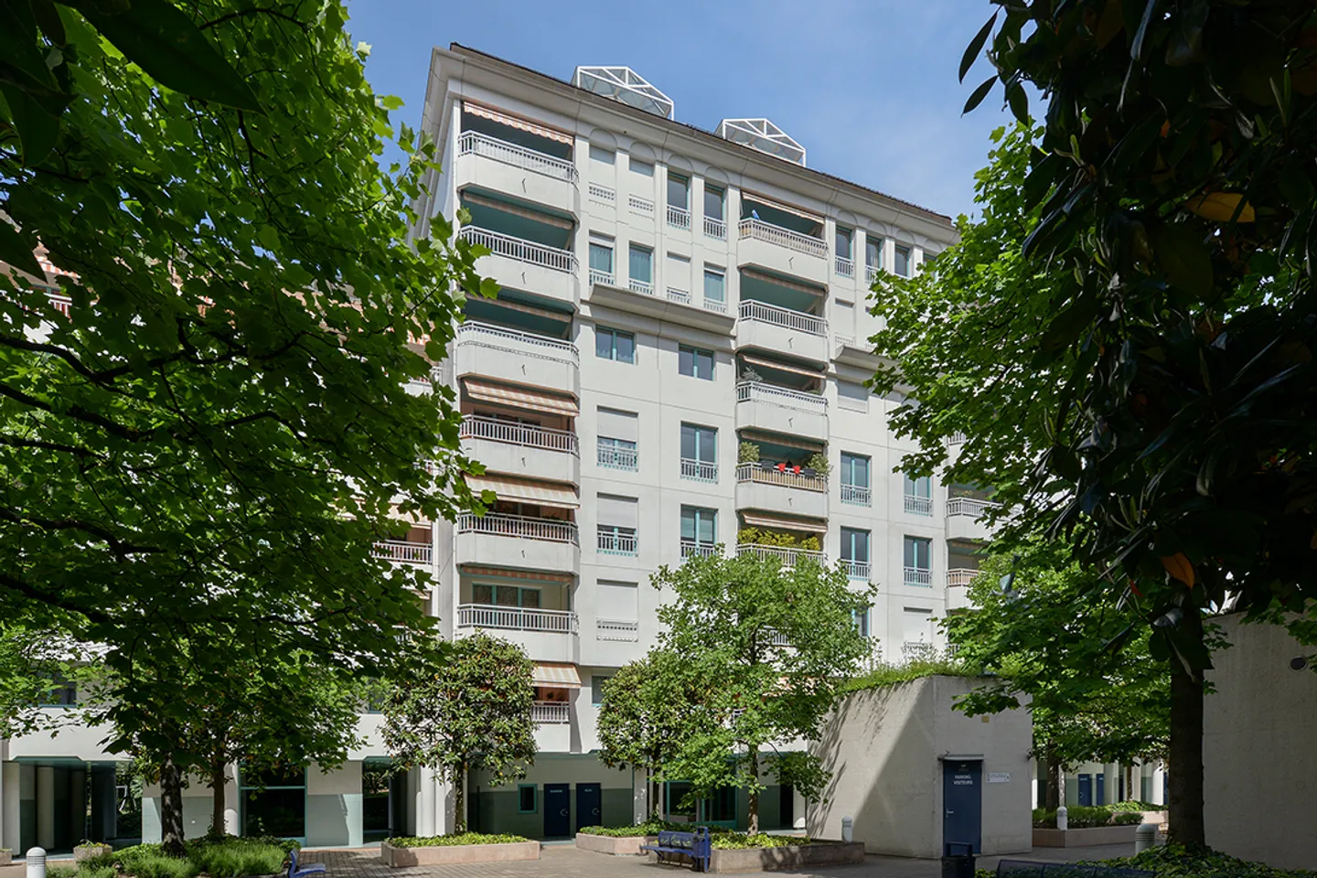 Individual garage 1 room - Photo 1 of 5