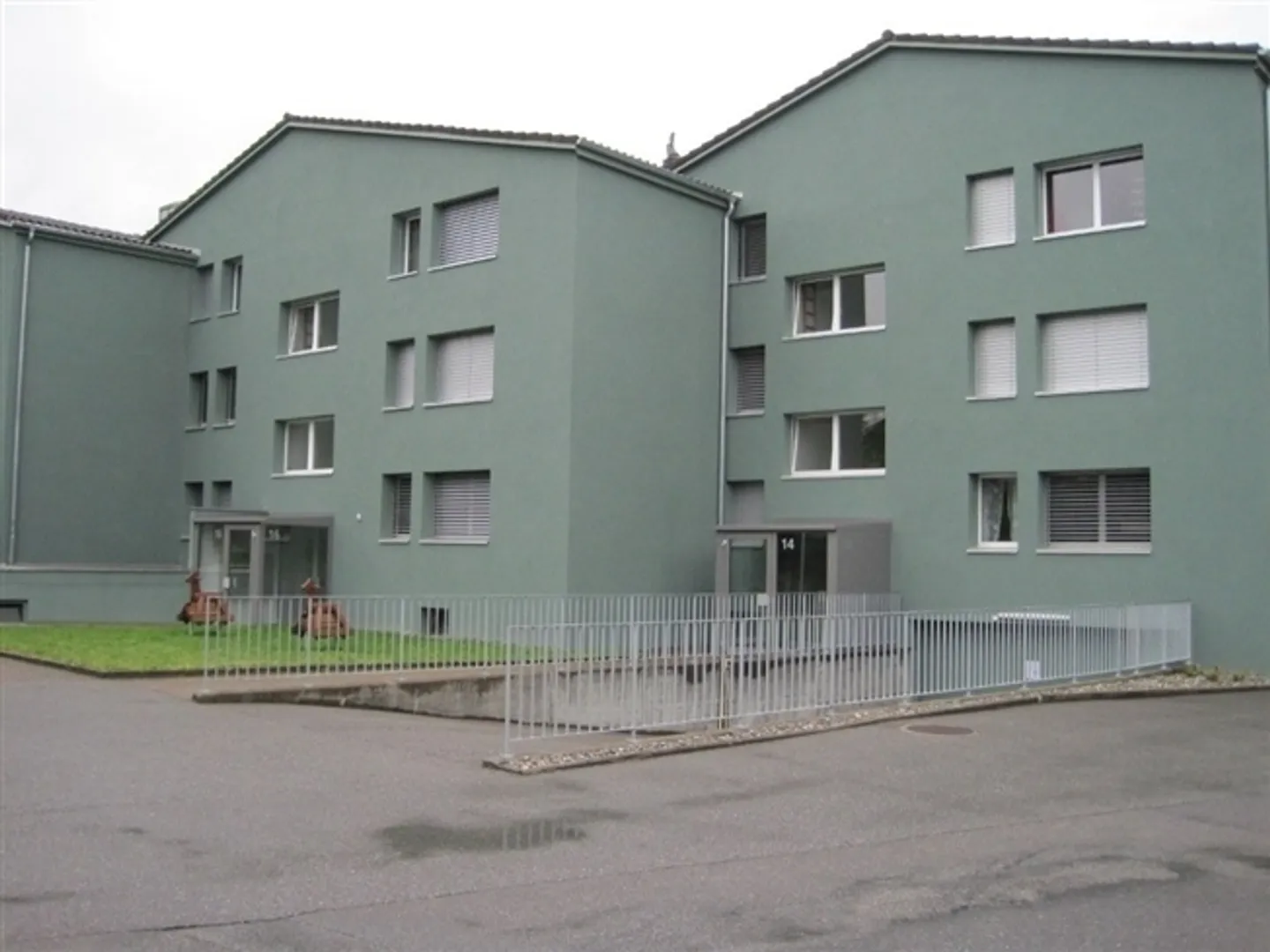 Quartier résidentiel calme avec terrasse ensoleillée - Photo 11 sur 11