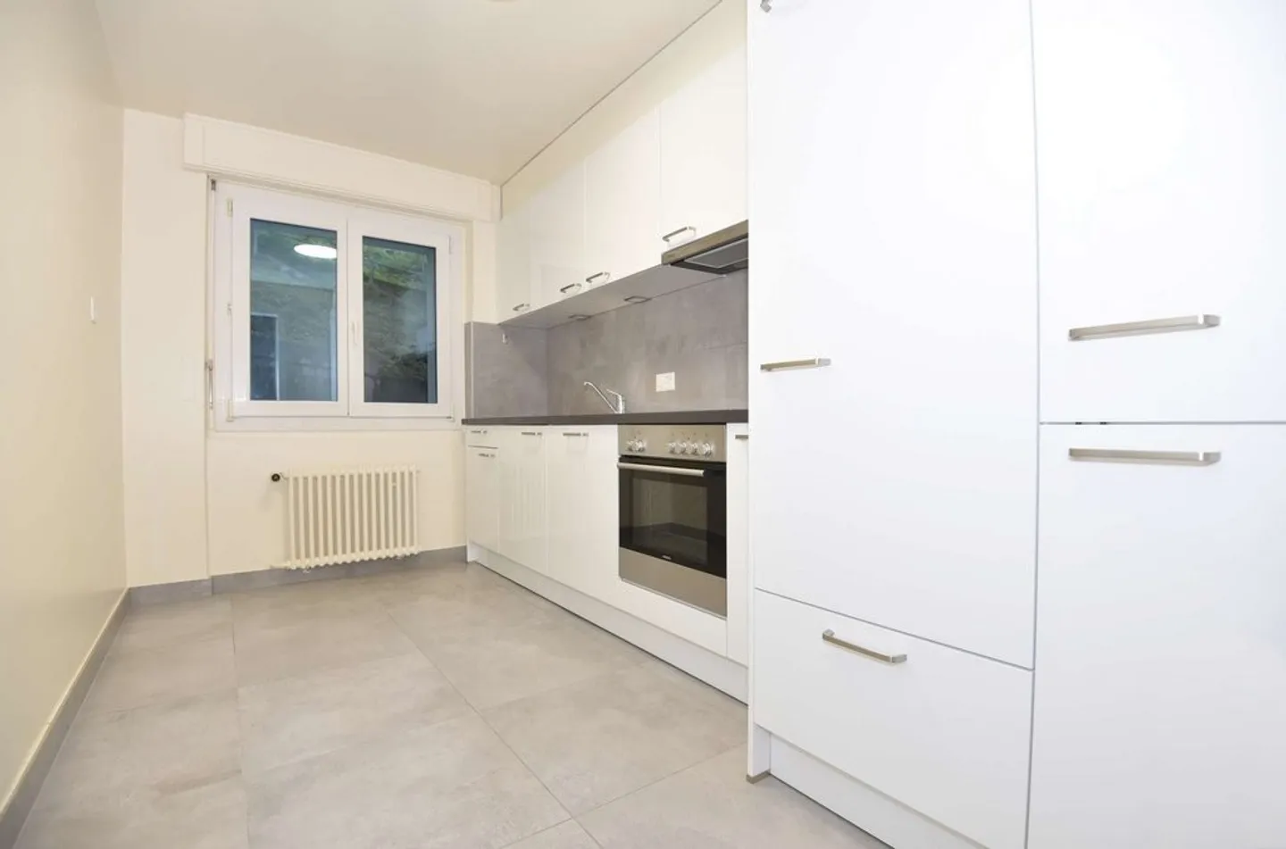 Geräumige Wohnung in einer grünen Gegend - Foto 4 von 9