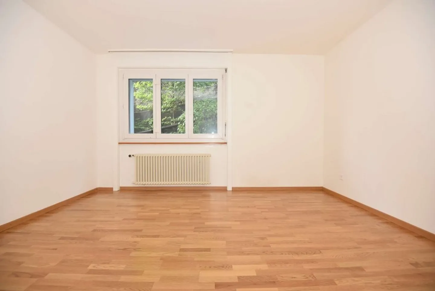 Geräumige Wohnung in einer grünen Gegend - Foto 6 von 9