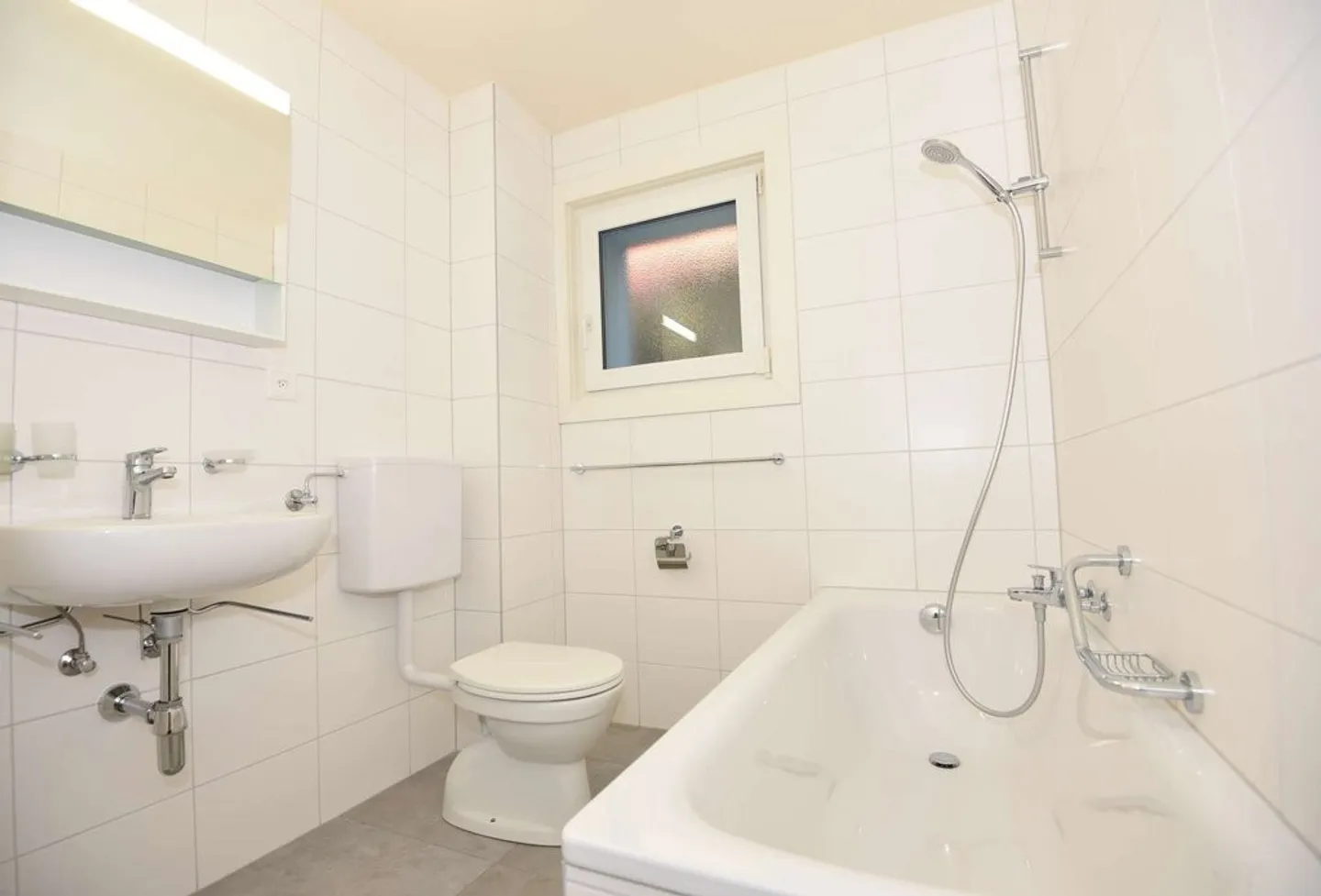 Geräumige Wohnung in einer grünen Gegend - Foto 7 von 9