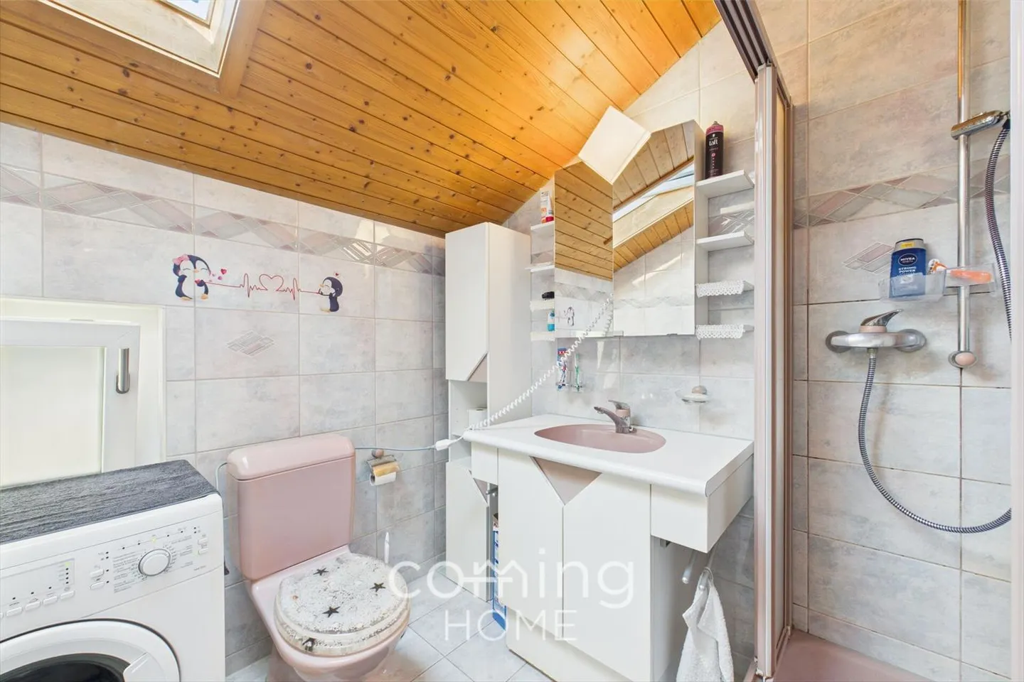 4-room attic apartment in Ried-Brig - sunny, furnished and with Alpine panorama - Photo 8 of 13