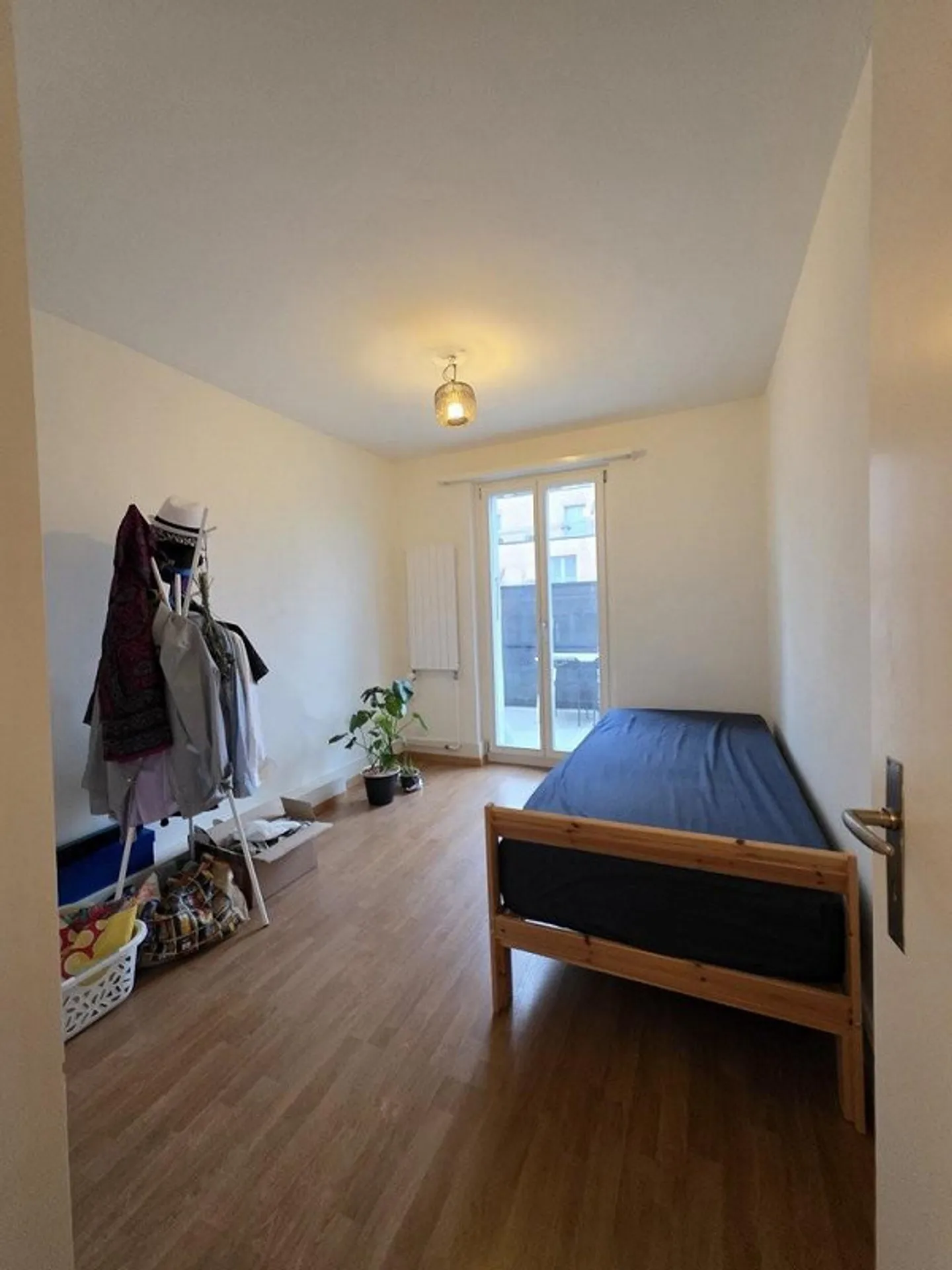 Charmante Dachwohnung mit Balkon - Foto 4 von 8