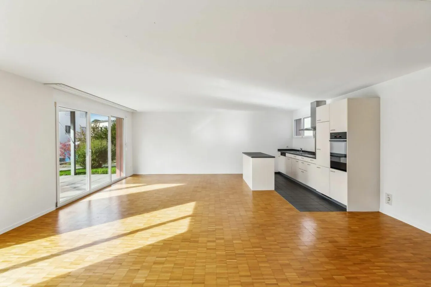 Qualità di vita sul Reno - Condominio al piano terra con giardino a Dachsen - Foto 3 di 14