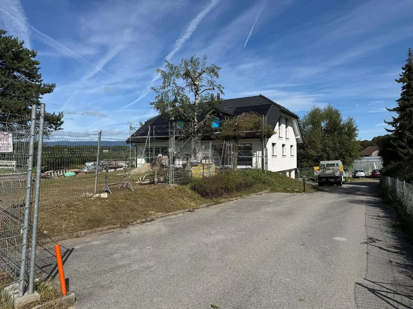 AL CONFINE DELLA ZONA AGRICOLA (VILLA SUD-OVEST) - Foto 5 di 6
