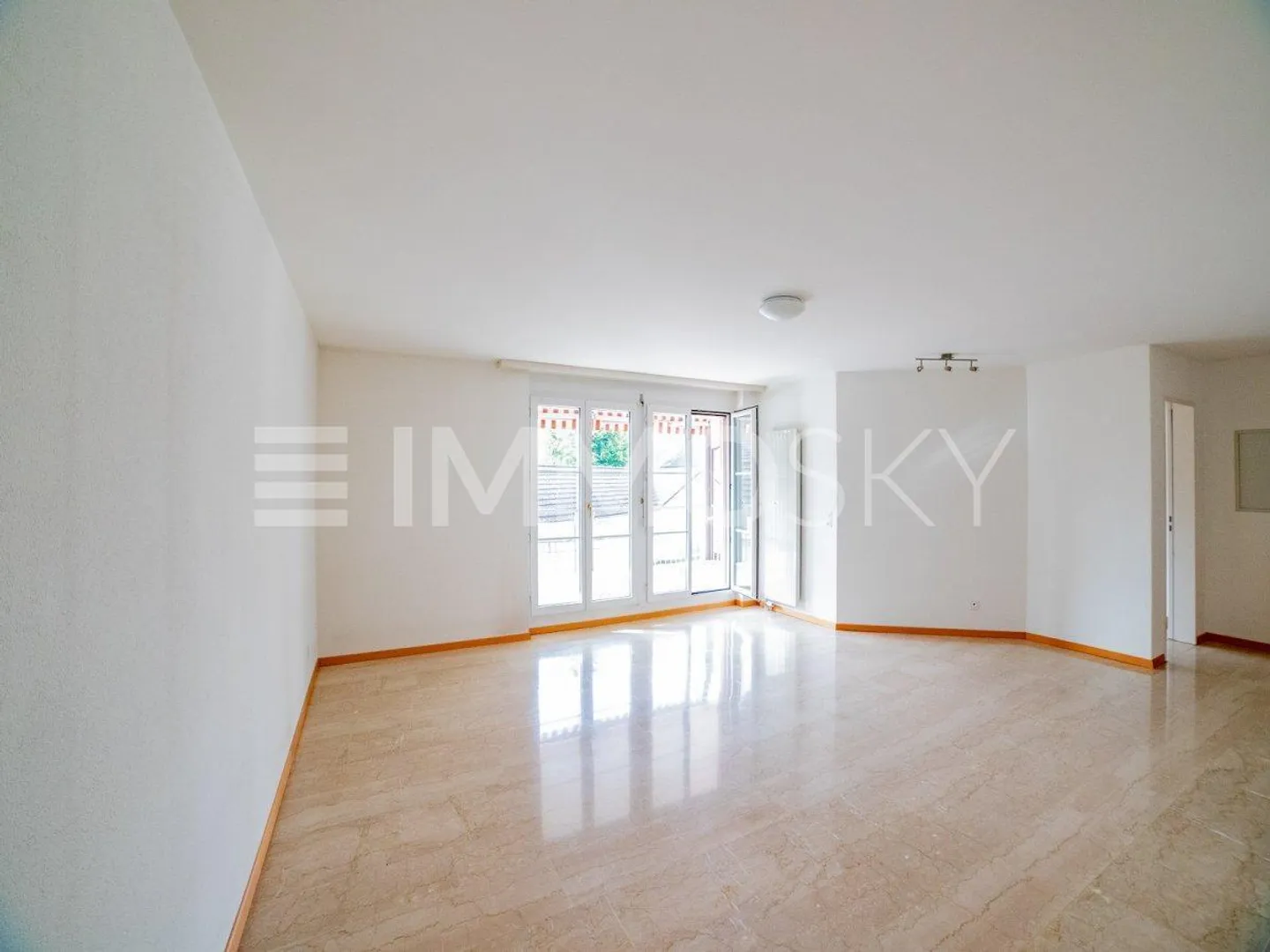 Ihr neues Zuhause mit Balkon und Ruhegarantie - Foto 4 von 5