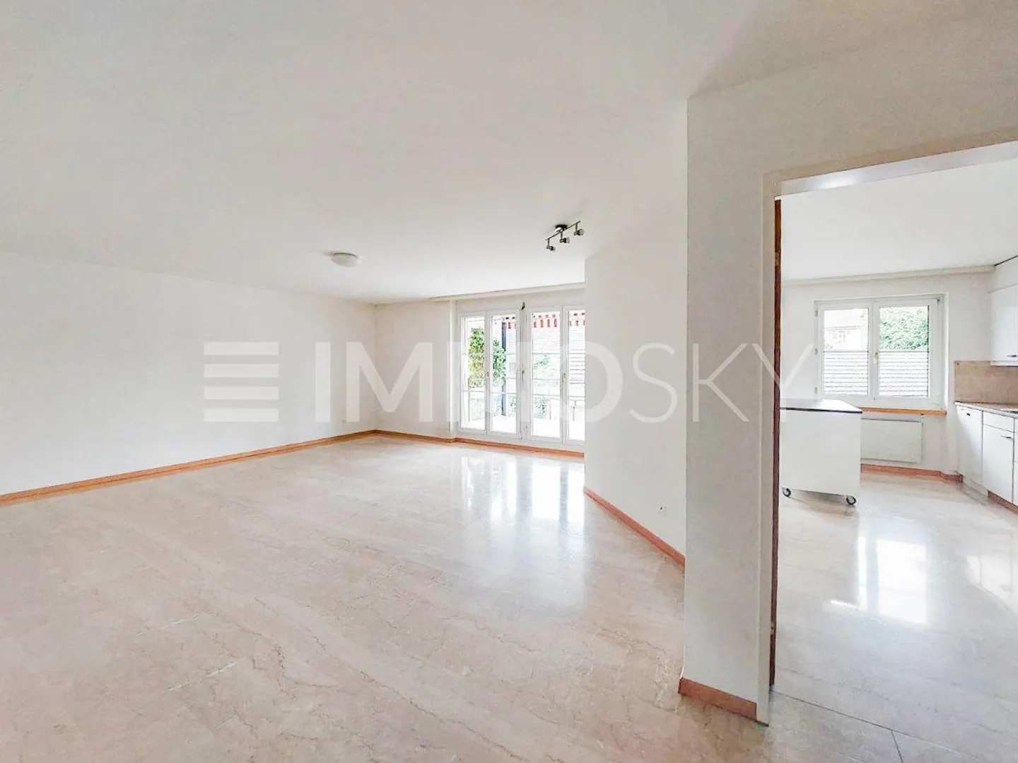 Ihr neues Zuhause mit Balkon und Ruhegarantie - Foto 5 von 5