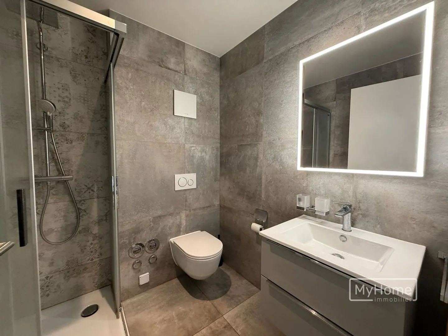 Bell'appartamento di 2,5 locali con bel giardino privato - Foto 6 di 6