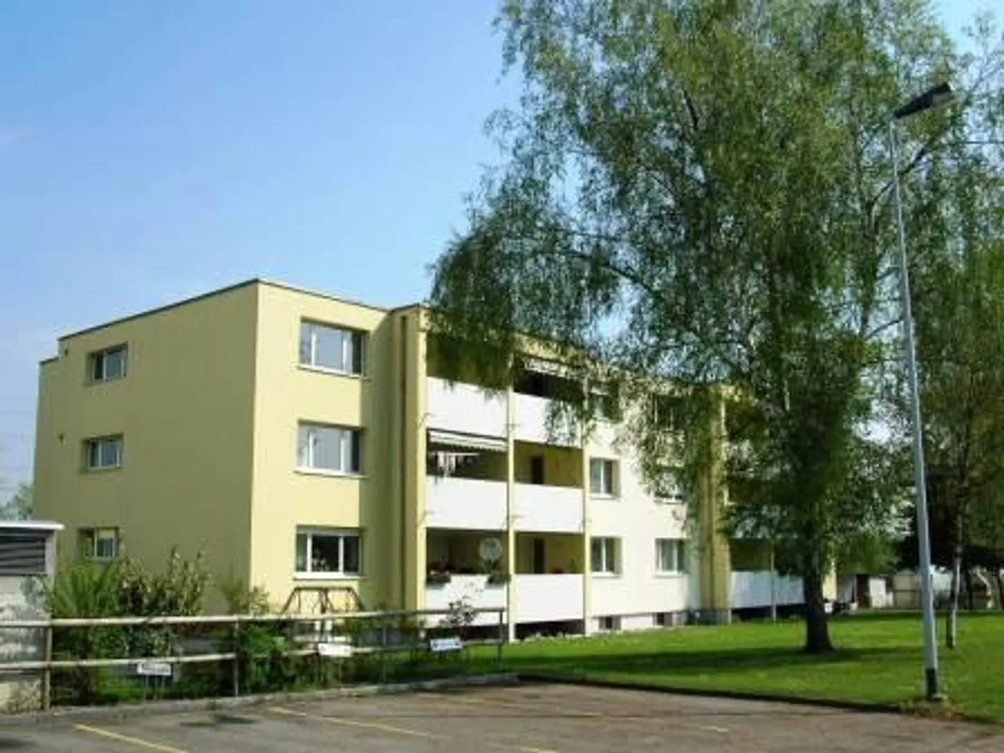 Rural | Abordable | Bonne connexion aux transports publics / autoroute - Photo 1 sur 9