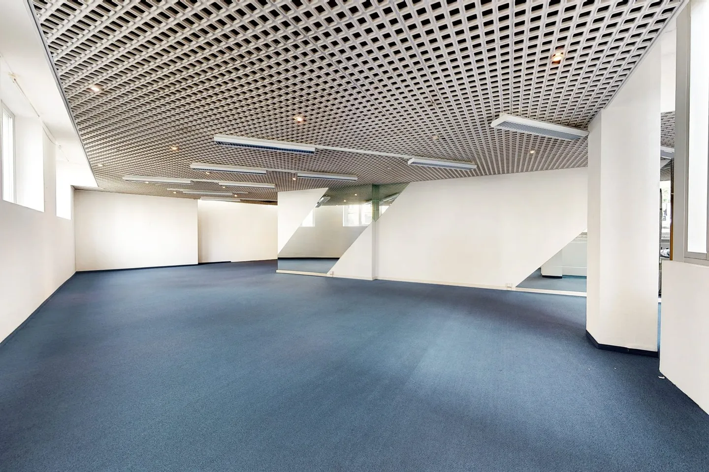 Working in Spisertor! Commercial space for rent - Photo 4 of 7