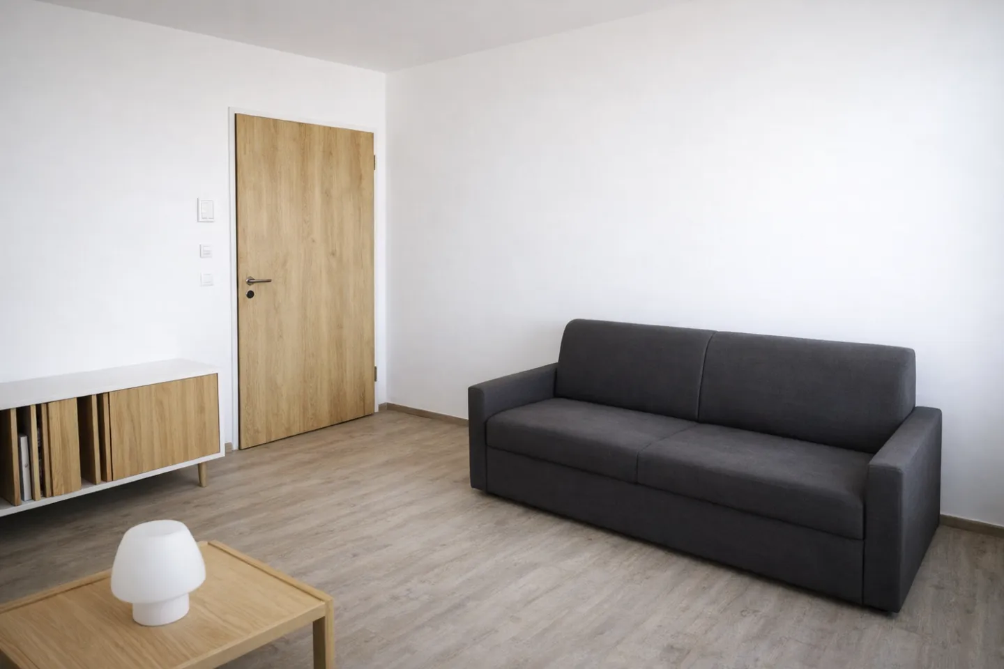 Studio arredato contemporaneo con soppalco a Renens - Foto 2 di 2