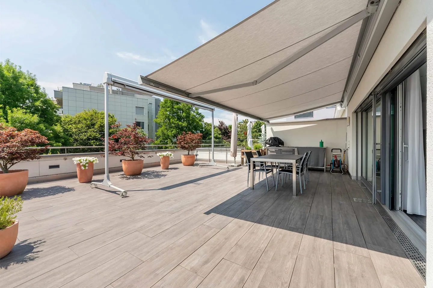 Vivere esclusivamente nel penthouse con molta privacy - Foto 10 di 13